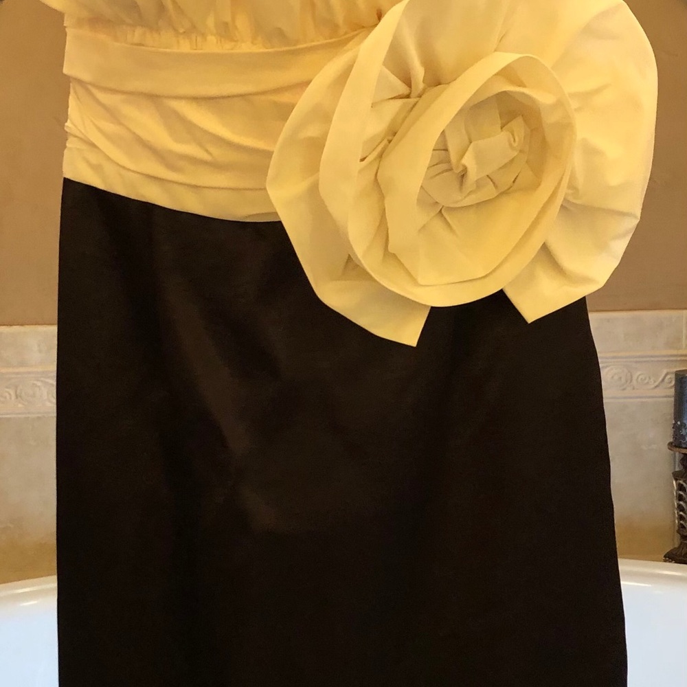 Maxandcleo Rosette Strapless Dress - image 2